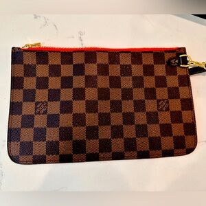Louie Vuitton ( Paris)  (made in France  signature). Like new.